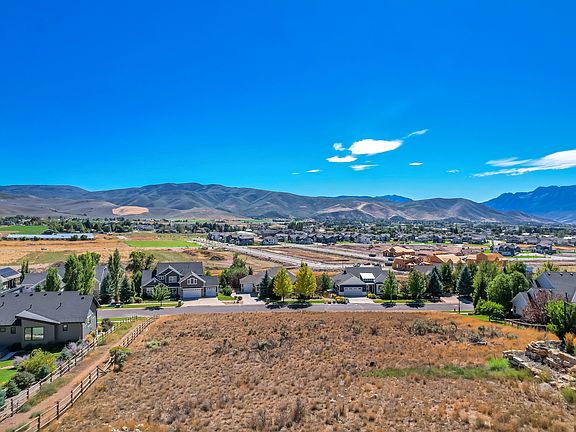 4th image of 3150 E Hunters Ridge Way