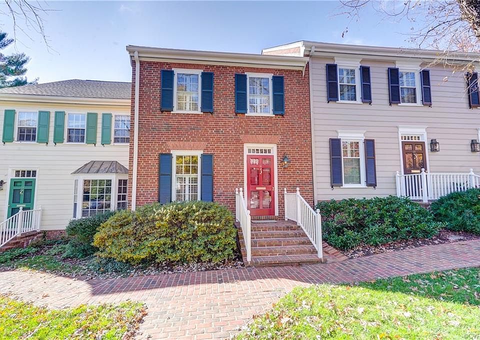 1st image of 300 N Ridge Rd Unit 18