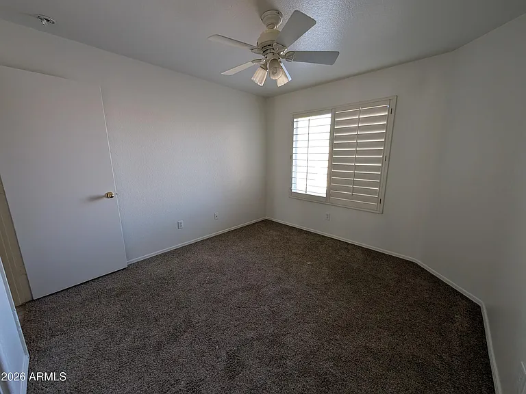 8918 W Paradise Ln — Photo 15