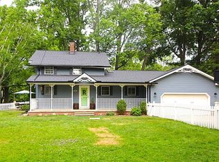 1903 Maple Rd, Stow, OH 44224