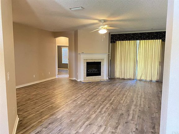 3rd image of 4691 Hilarita Cir