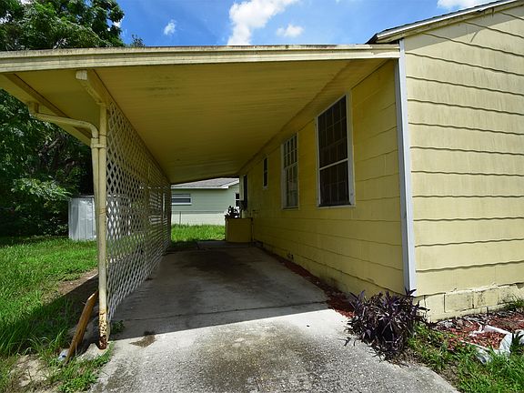 2nd image of 1239 Oakhill St