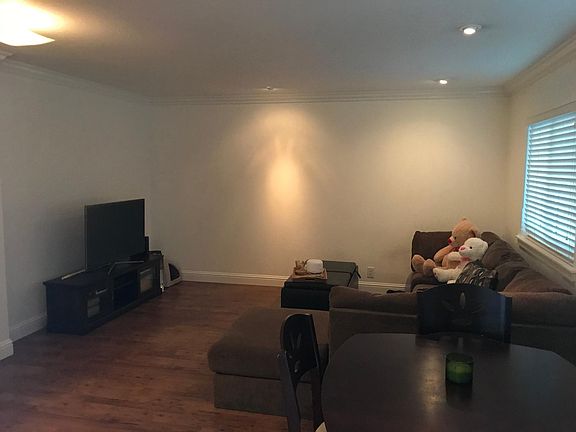 4th image of 1743 Carmel Dr APT 5
