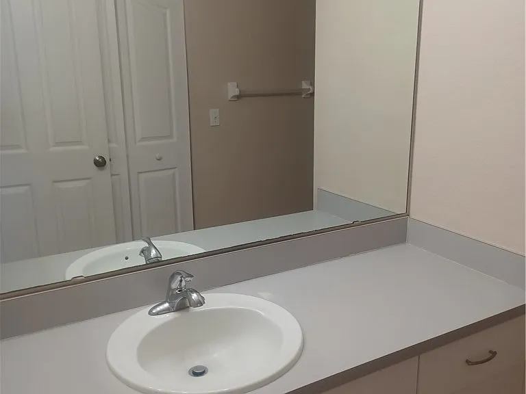 100 SW Trafalgar Pkwy #104 — Photo 10