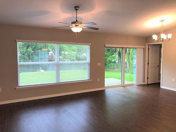 GREAT ROOM - DINING ROOM combo with Master to the right