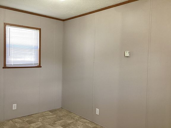 5th image of 2930 Arbutus St #615