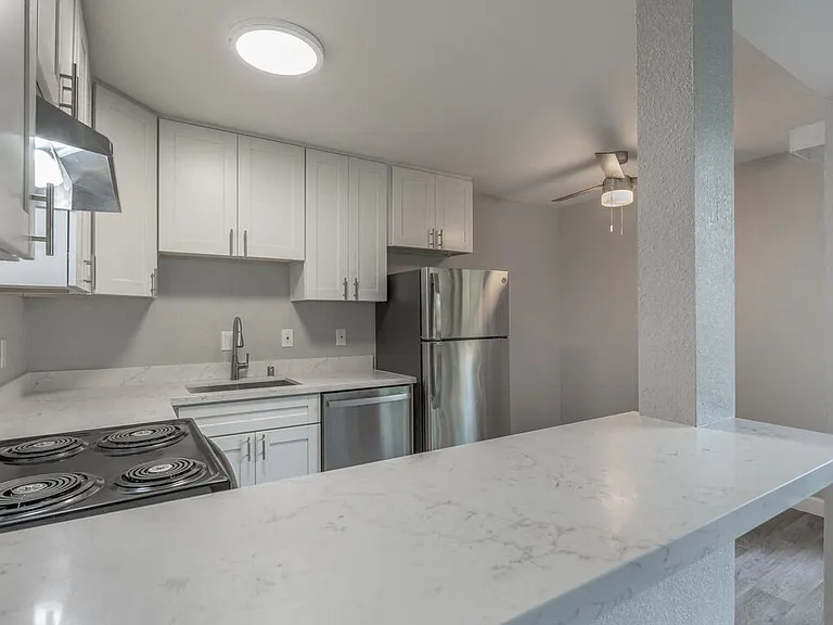 Danville Park Apartments — Photo 32