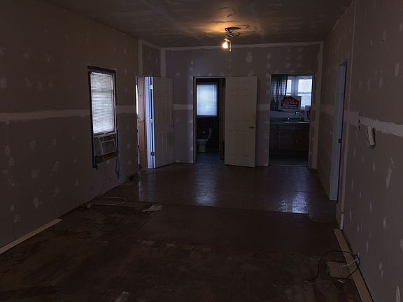 5th image of 803 Midland Blvd