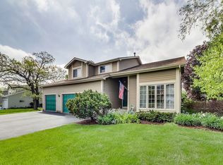 17423 W Dartmoor Dr, Grayslake, IL 60030