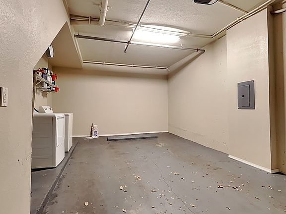 2nd image of 5236 Hampton Beach Pl