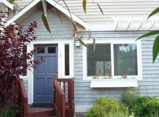 657 W Emerson St APT A, Seattle, WA 98119