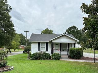 1602 Melody Ln, Burlington, NC 27215