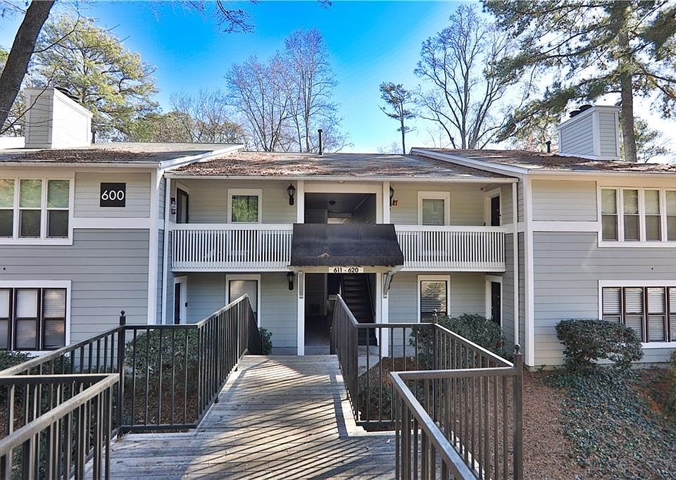 1st image of 616 Summit North Dr NE #616