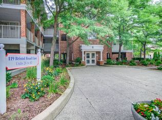 119 Bristol Rd E #42, Mississauga, ON L4Z3P7