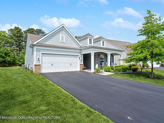 3rd image of 72 Aberdeen Lane