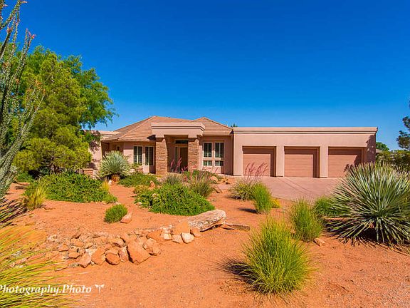 3rd image of 284 N Painted Hills Dr