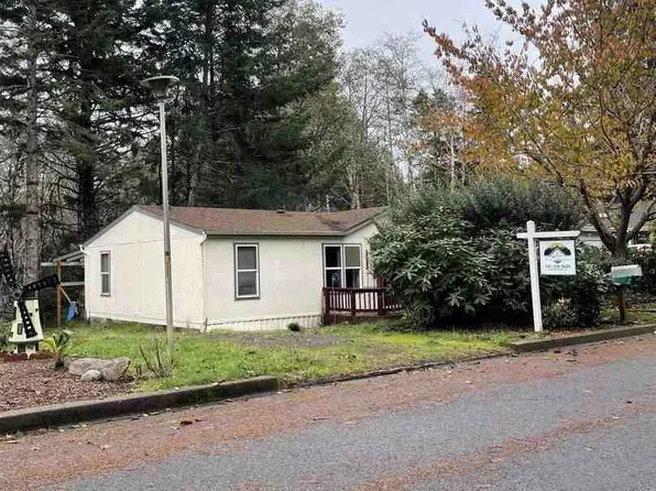 1305 Kristi Loop, Lakeside, OR 97449