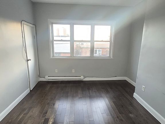 5th image of 146 36th St APT 3A