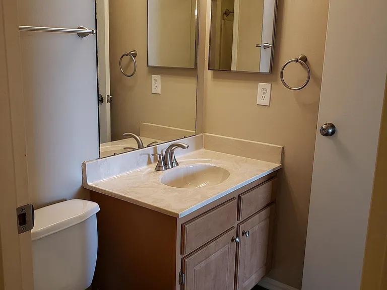 Harbour Club Apartments — Photo 54