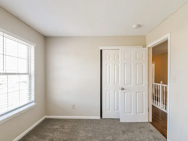 5805 Tanager Ln — Photo 18