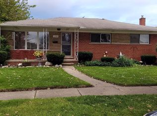 31042 Wellston Dr, Warren, MI 48093
