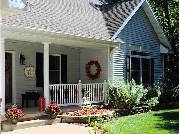 2nd image of 9 Northwood Ln
