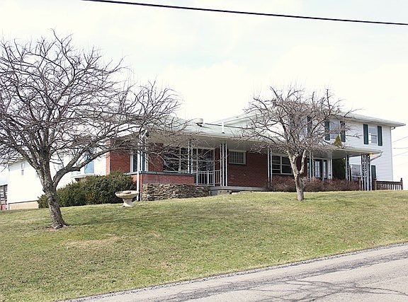 2nd image of 240 Jenkins Ln