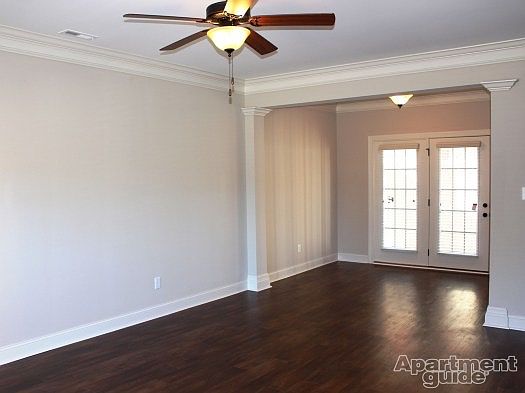 5th image of 1060 Chaney Place Dr