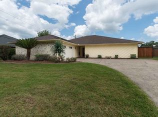 6990 Glen Willow Dr, Beaumont, TX 77706