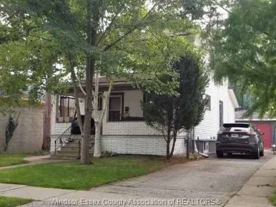 13 Wellington St Leamington On N8h 2x7 Mls 23087547 Zillow