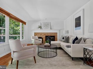 12154 Darnley Rd, Woodbridge, VA 22192