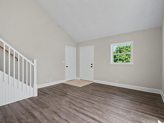 3rd image of 2527 Morningside Dr