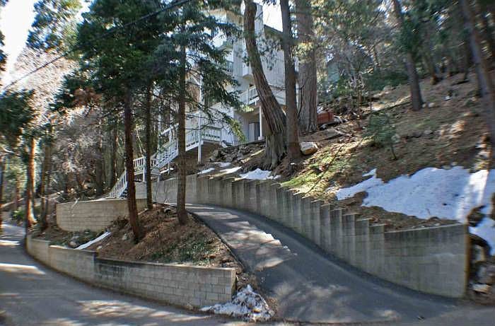 Entry & front of property