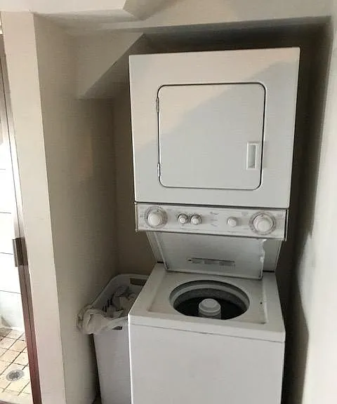 washer/dryer in unit