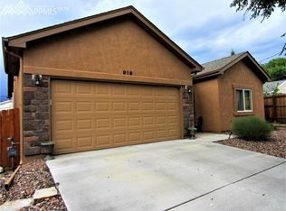 918 Bennett Ln, Colorado Springs, CO 80909