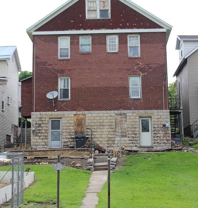 2nd image of 2224 Jackson Ave