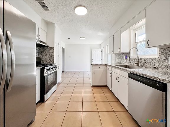 5th image of 803 W 25th St
