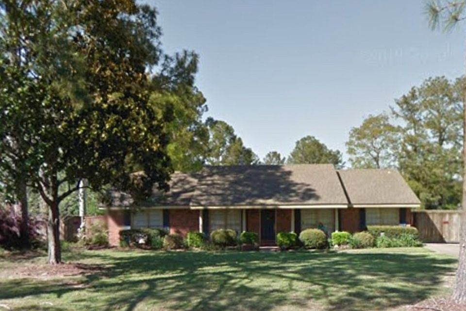 1st image of 126 Natchez Dr