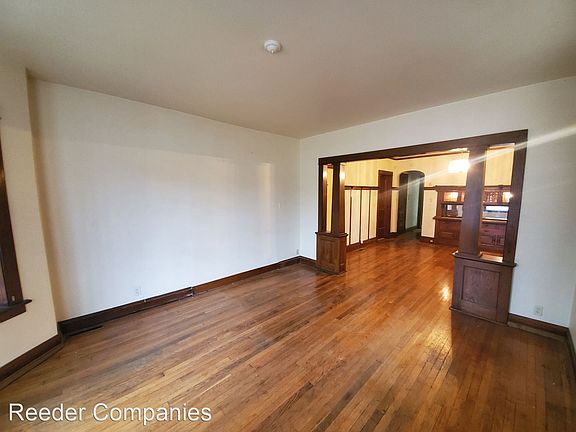 3rd image of 4719 Baring Ave Floor 1