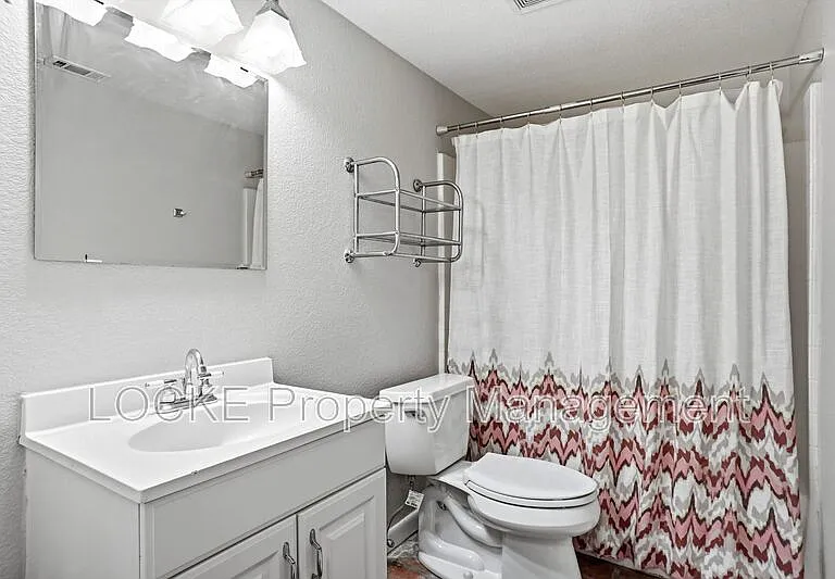 3528 Rogers Ave — Photo 14