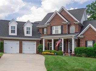 10 Thorncliff Ct, Simpsonville, SC 29681