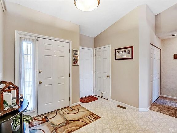 5th image of 6821 Mistyview Ct