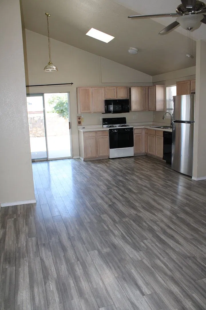 3801 ROCIO — Photo 3