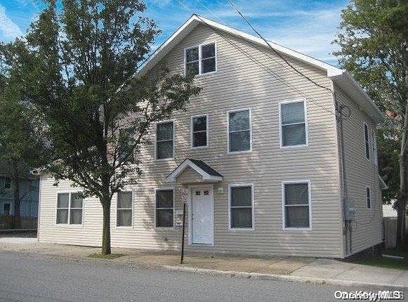 1st image of 10 Carpenter Street