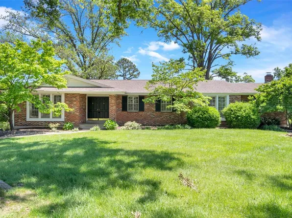 10014 Aldred Dr, Saint Louis, MO 63128