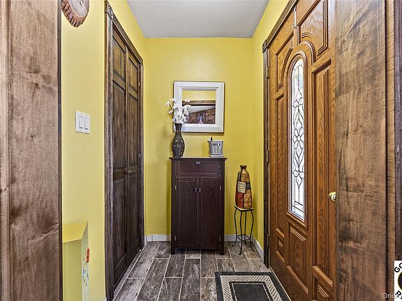 2nd image of 7521 Furmanville Avenue