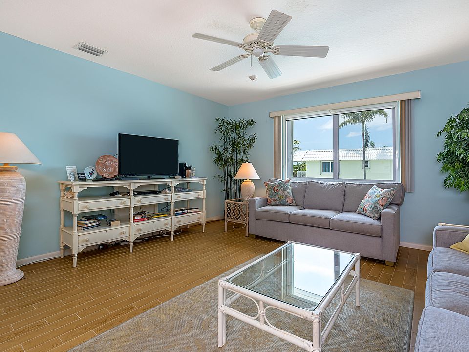 1101 W Ocean Dr Key Colony Beach, FL, 33051 Apartments for Rent Zillow