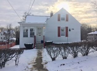 32 Florence St, Hudson, MA 01749