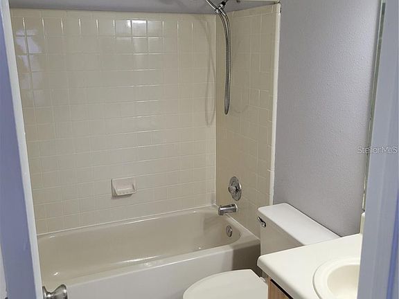 3rd image of 4858 S Semoran Blvd