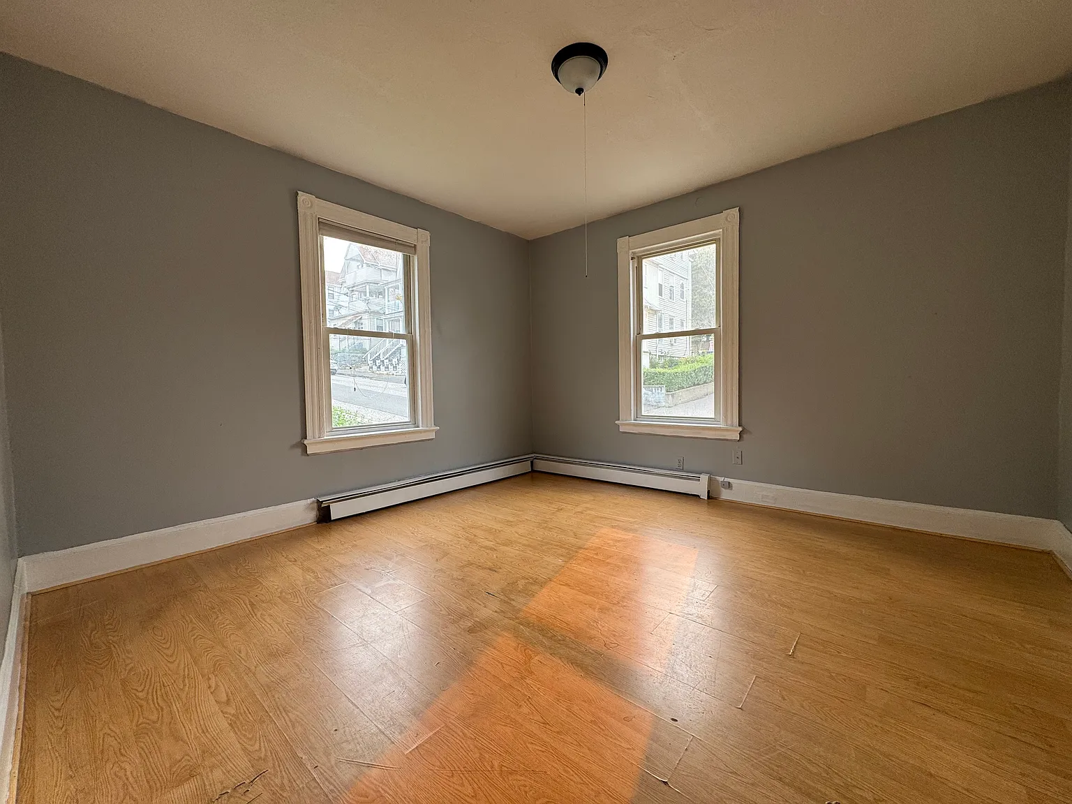 3 bed, 1100 sqft, $1,395 — Photo 3